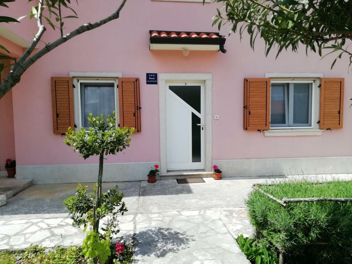 Apartmani Vesna Buje Kültér fotó
